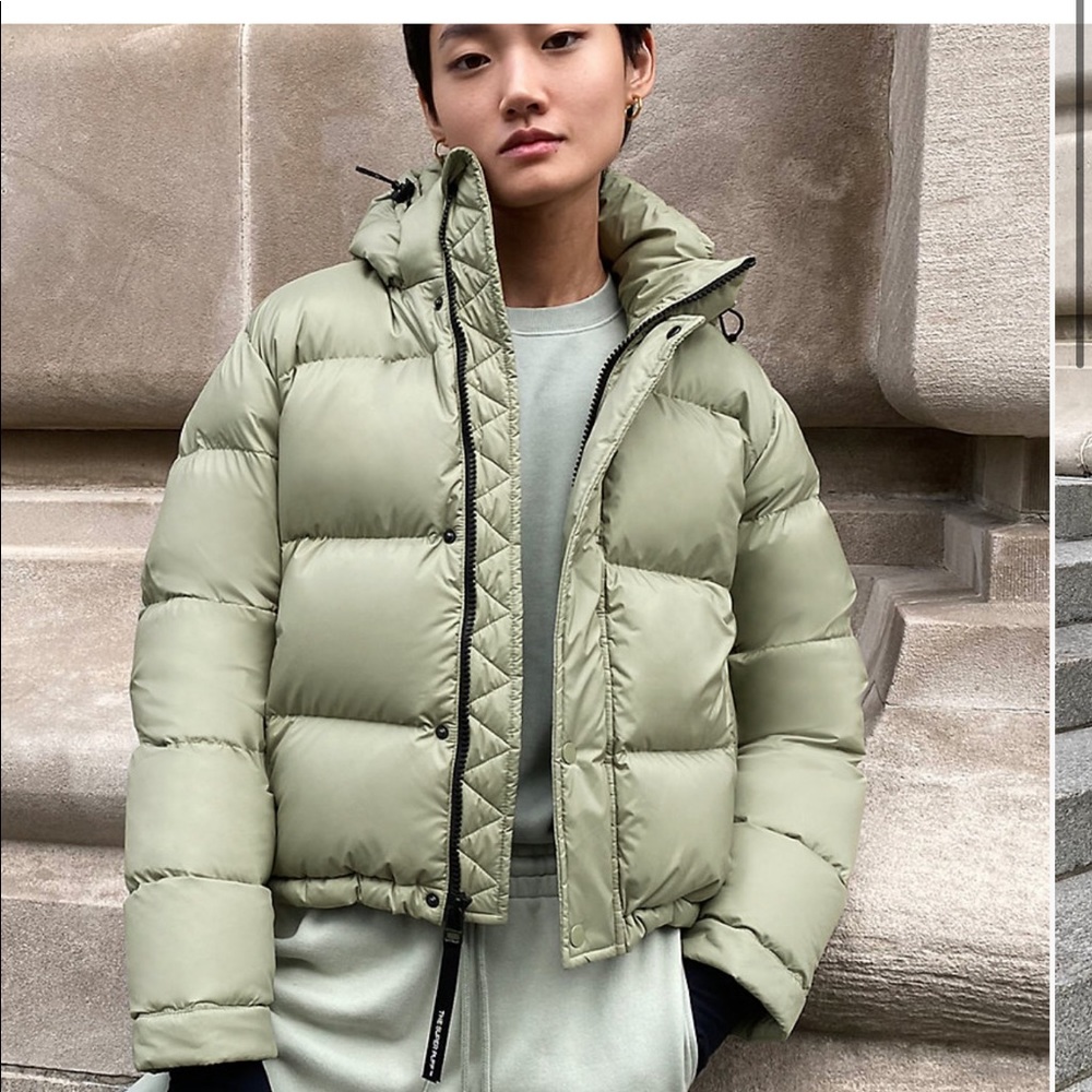 Aritzia Super Puff (Shorty) in Khaki Green